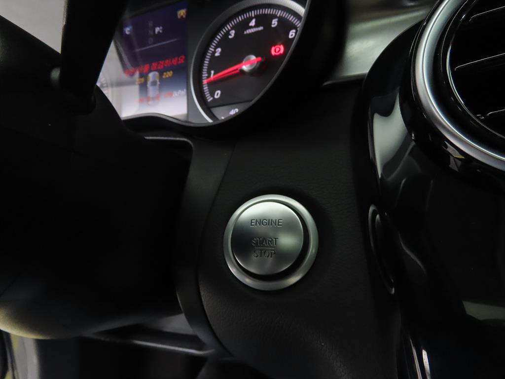 Mercedes Benz C Class 2016 Gris - Importación desde Corea - HF Imports Iquique - Foto 14