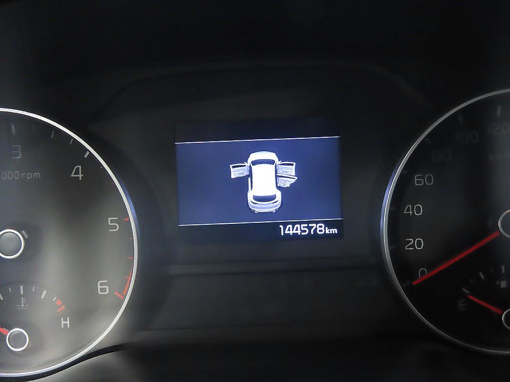 KIA Sportage - Vista 11