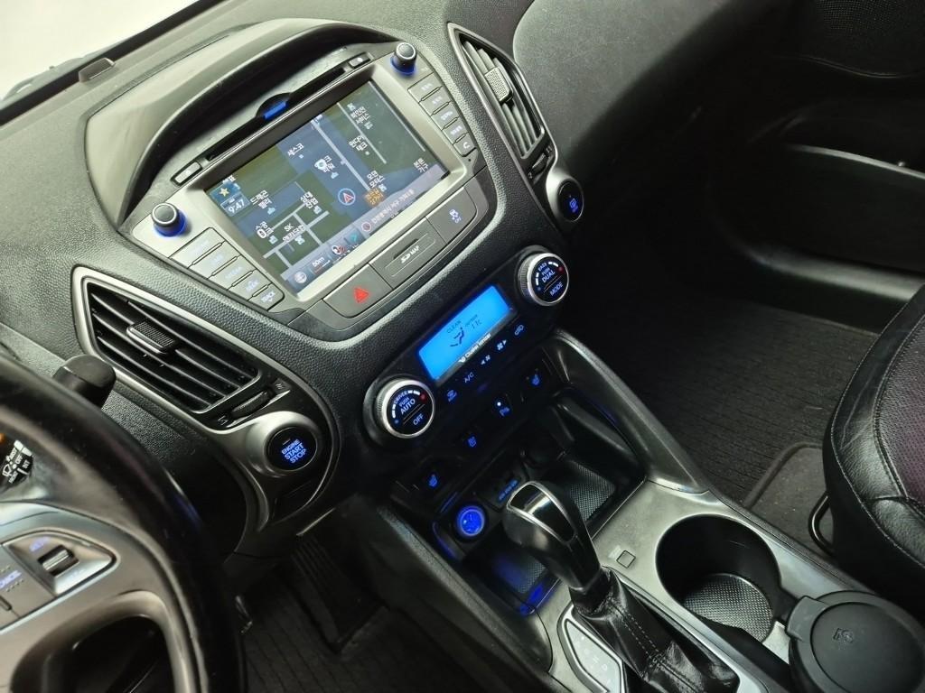 HYUNDAI Tucson - Vista 10