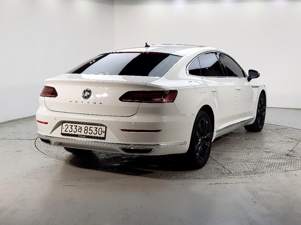 Volkswagen Arteon - Vista 4