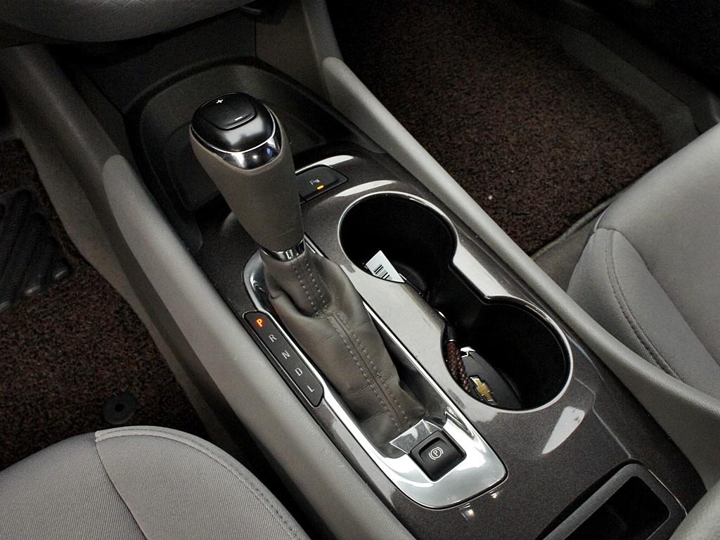 Chevrolet Malibu 2017 Negro - Importación desde Corea - HF Imports Iquique - Foto 11