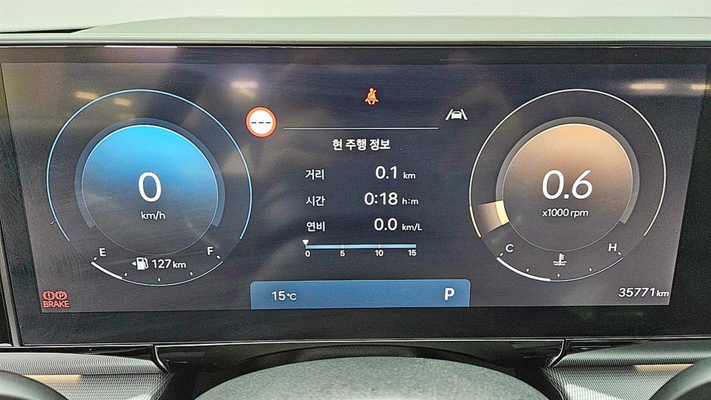 HYUNDAI Grandeur - Vista 11