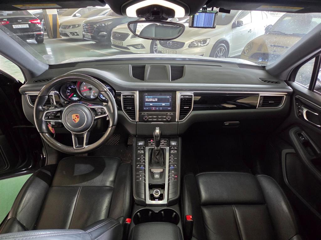 Porsche Macan - Vista 8