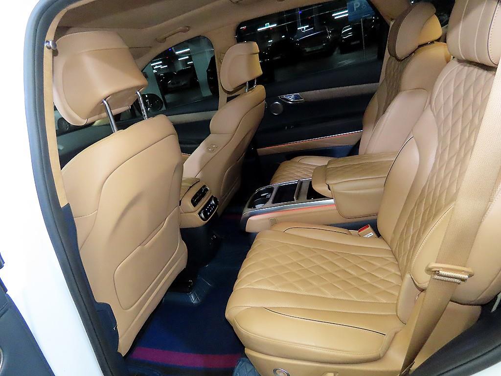 Genesis GV80 - Vista 7