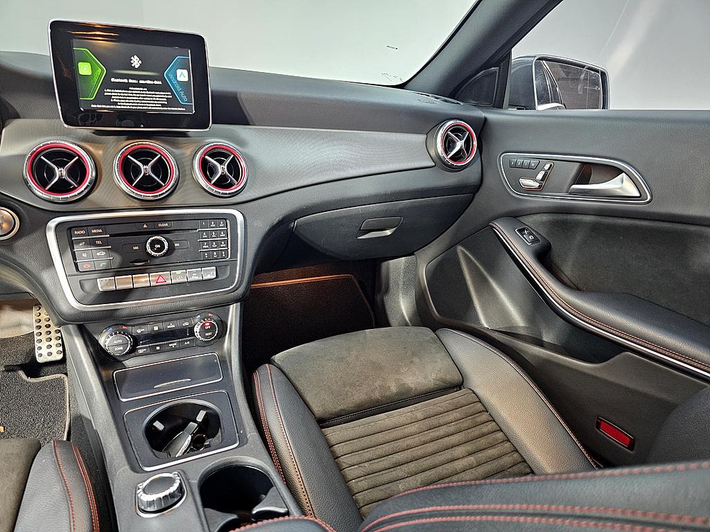 Mercedes Benz CLA Class - Vista 10
