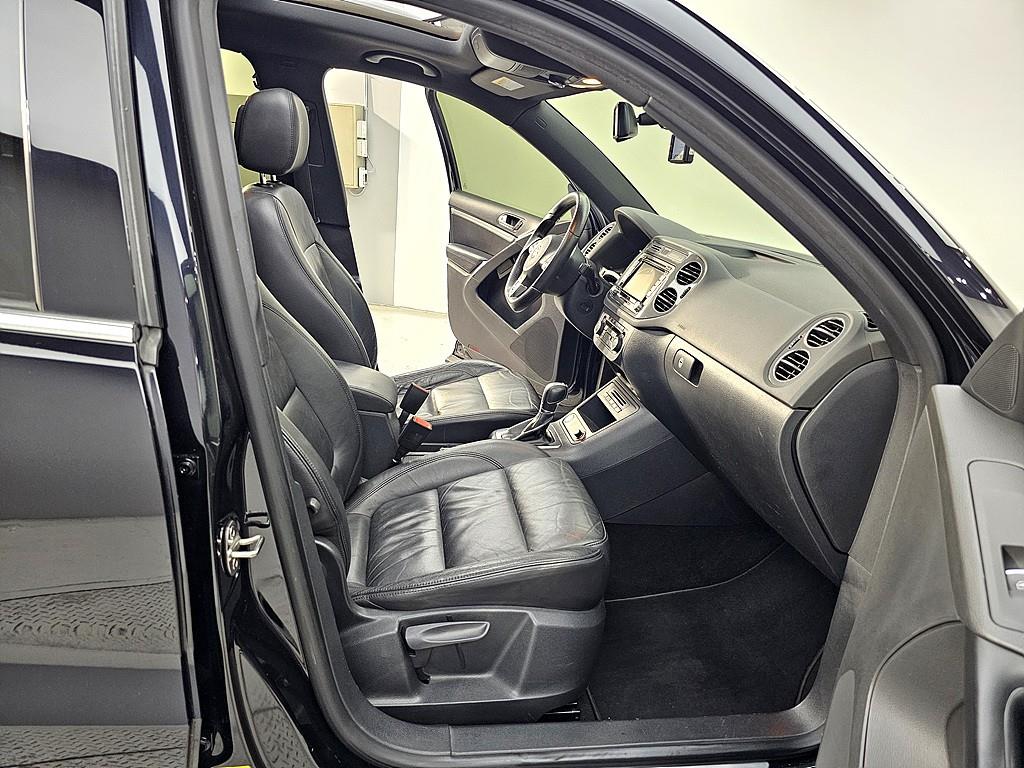 Volkswagen Tiguan - Vista 11