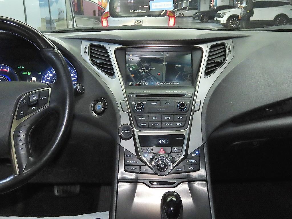 HYUNDAI Grandeur - Vista 11