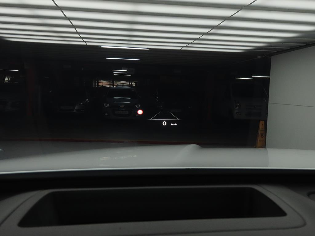 Genesis GV80 - Vista 9