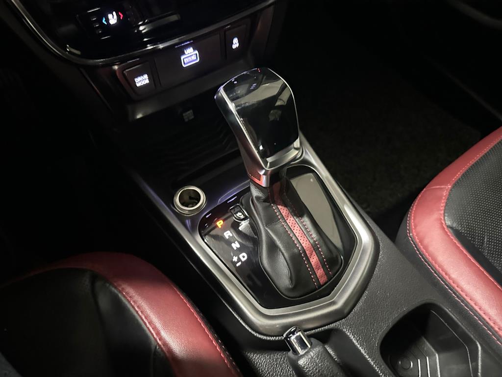 Ssangyong Tivoli - Vista 12