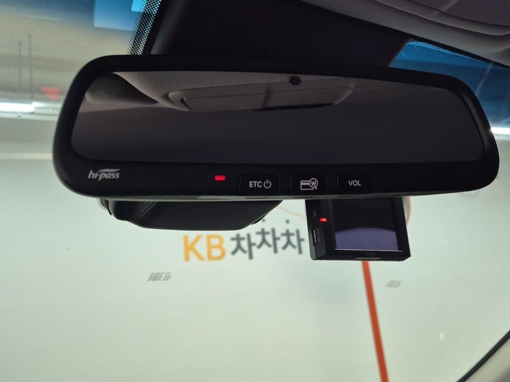 HYUNDAI Grandeur - Vista 11