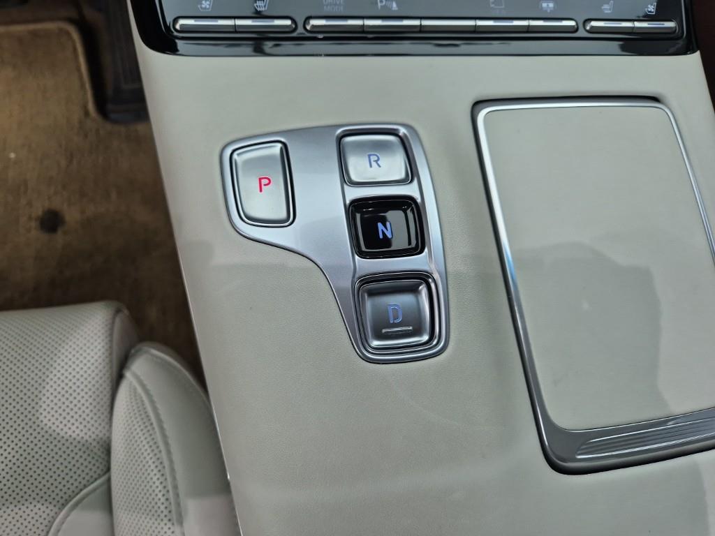 HYUNDAI Grandeur - Vista 8