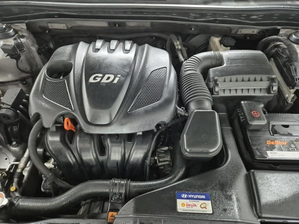 HYUNDAI Grandeur - Vista 5