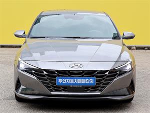 HYUNDAI Avante - Vista 2