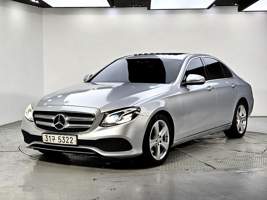 Mercedes Benz E class 2017 Plateado - Importación desde Corea - HF Imports Iquique - Foto 1