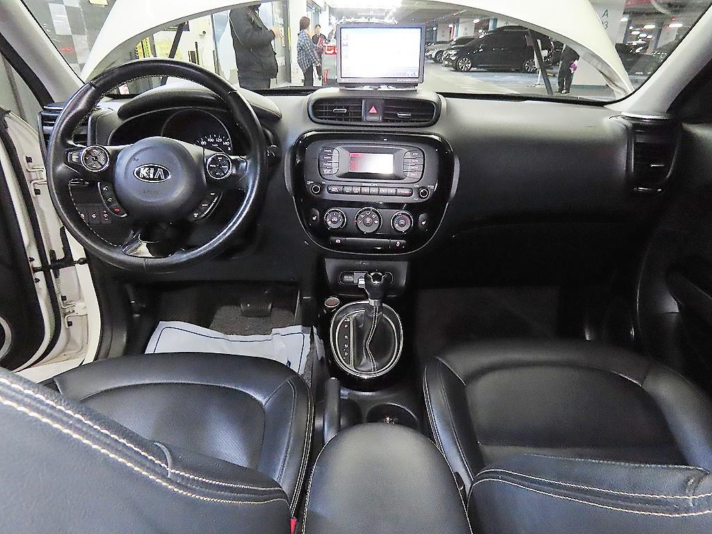 KIA Soul - Vista 10