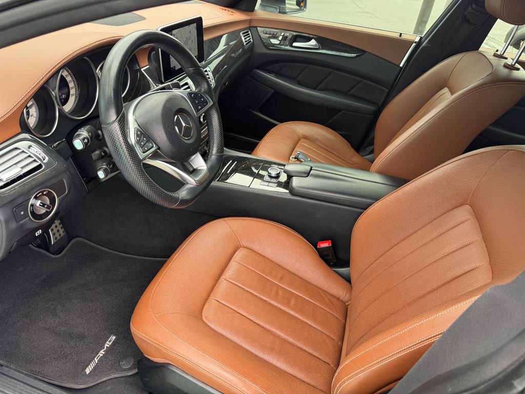 Mercedes Benz CLS Class - Vista 10