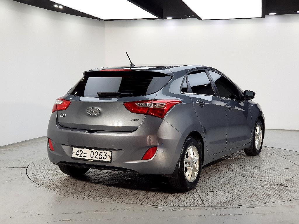 HYUNDAI i30 - Vista 4