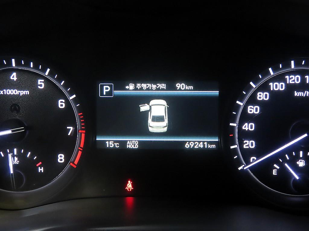 Genesis G80 - Vista 9