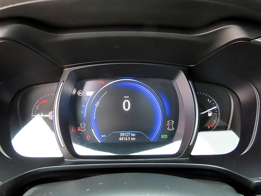 SAMSUNG QM6 - Vista 9