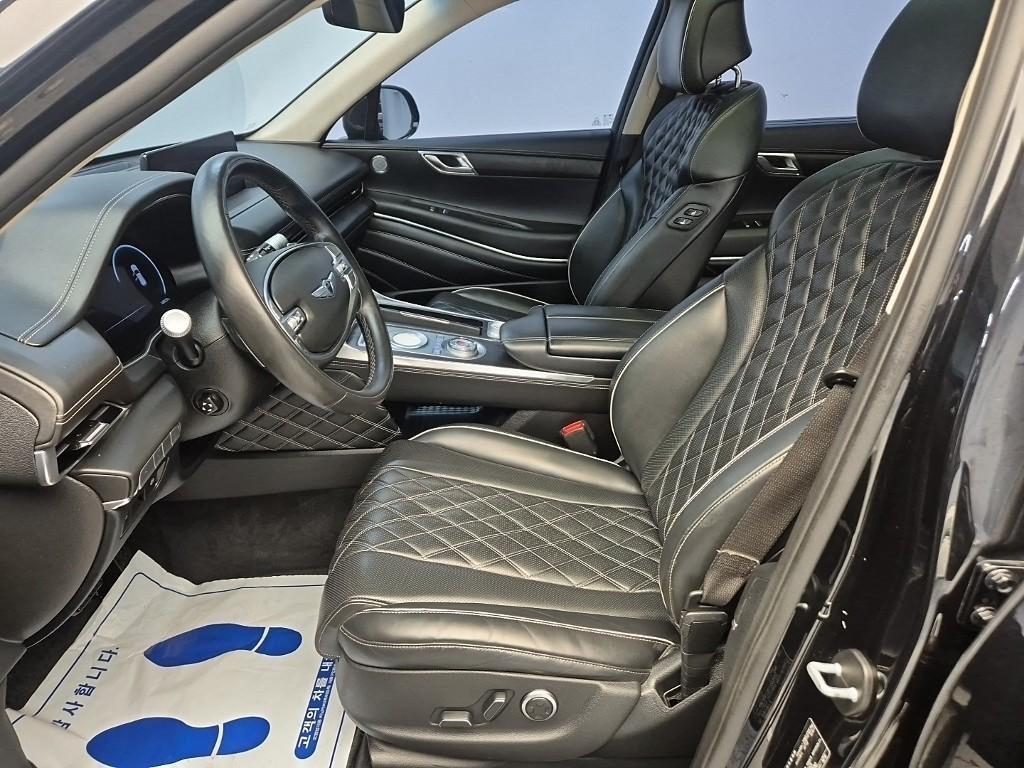 Genesis GV80 - Vista 11