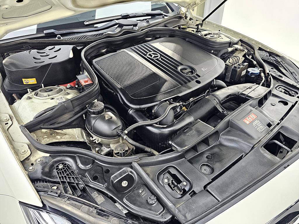 Mercedes Benz CLS Class - Vista 6