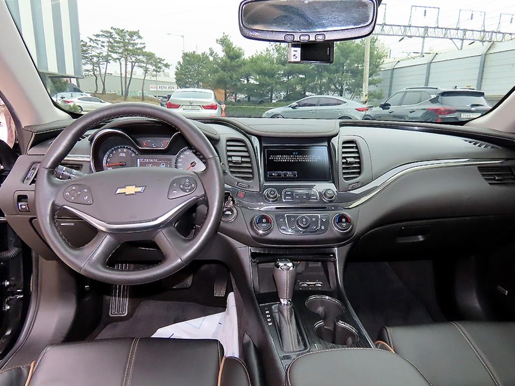 Chevrolet Impala - Vista 7