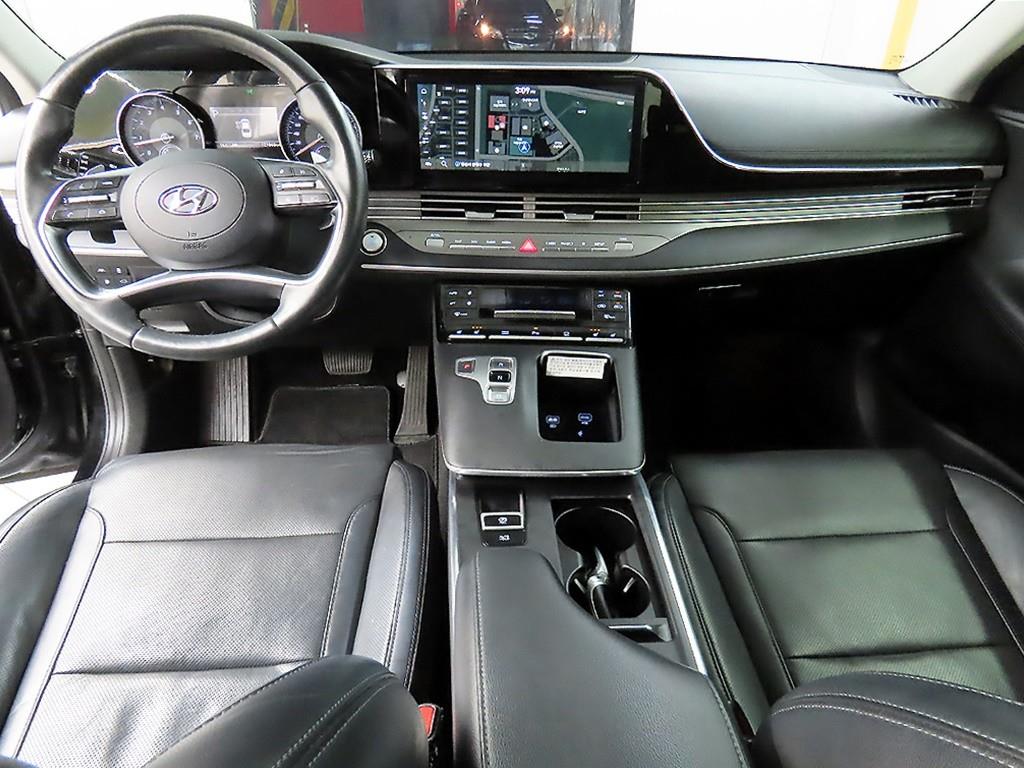 HYUNDAI Grandeur - Vista 7