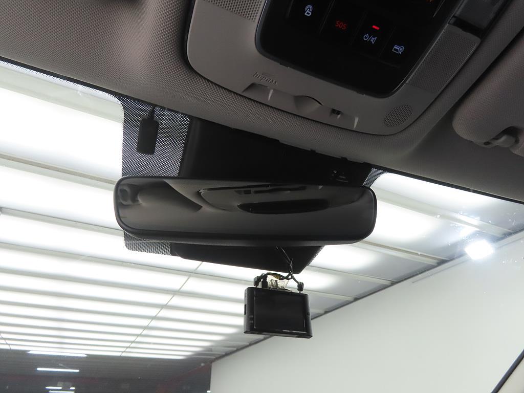 HYUNDAI Sonata - Vista 12