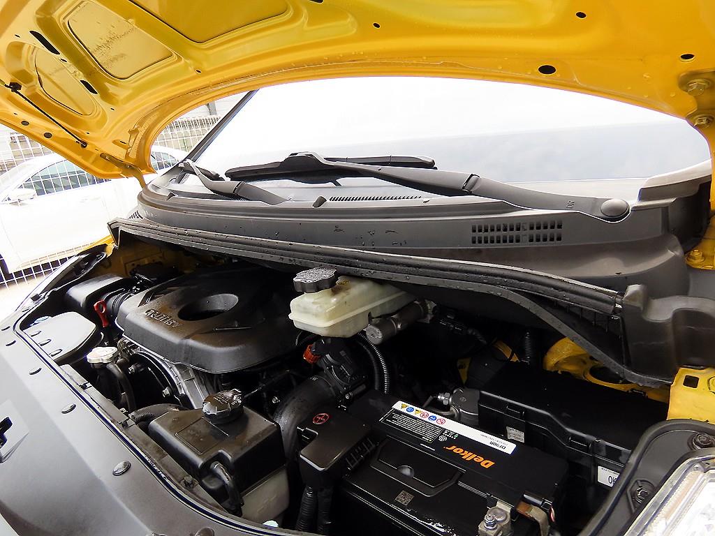 HYUNDAI Starex 2016 Amarillo - Importación desde Corea - HF Imports Iquique - Foto 19