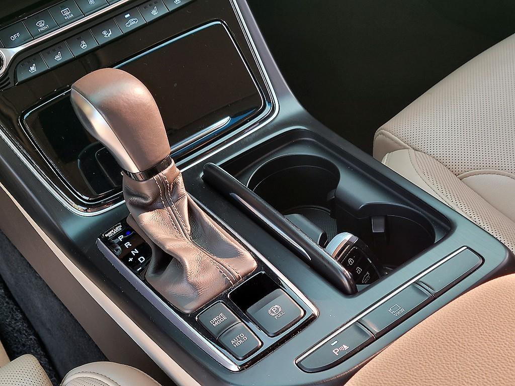 HYUNDAI Grandeur - Vista 11