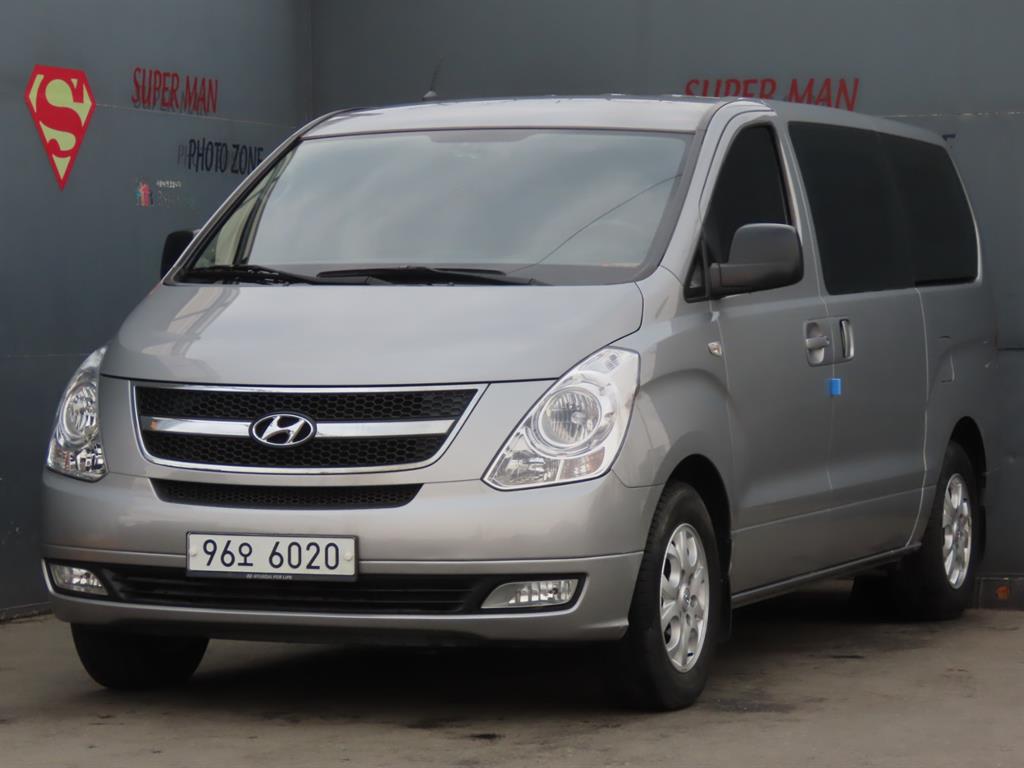 HYUNDAI Starex 2015 Plateado - Importación desde Corea - HF Imports Iquique - Foto 1
