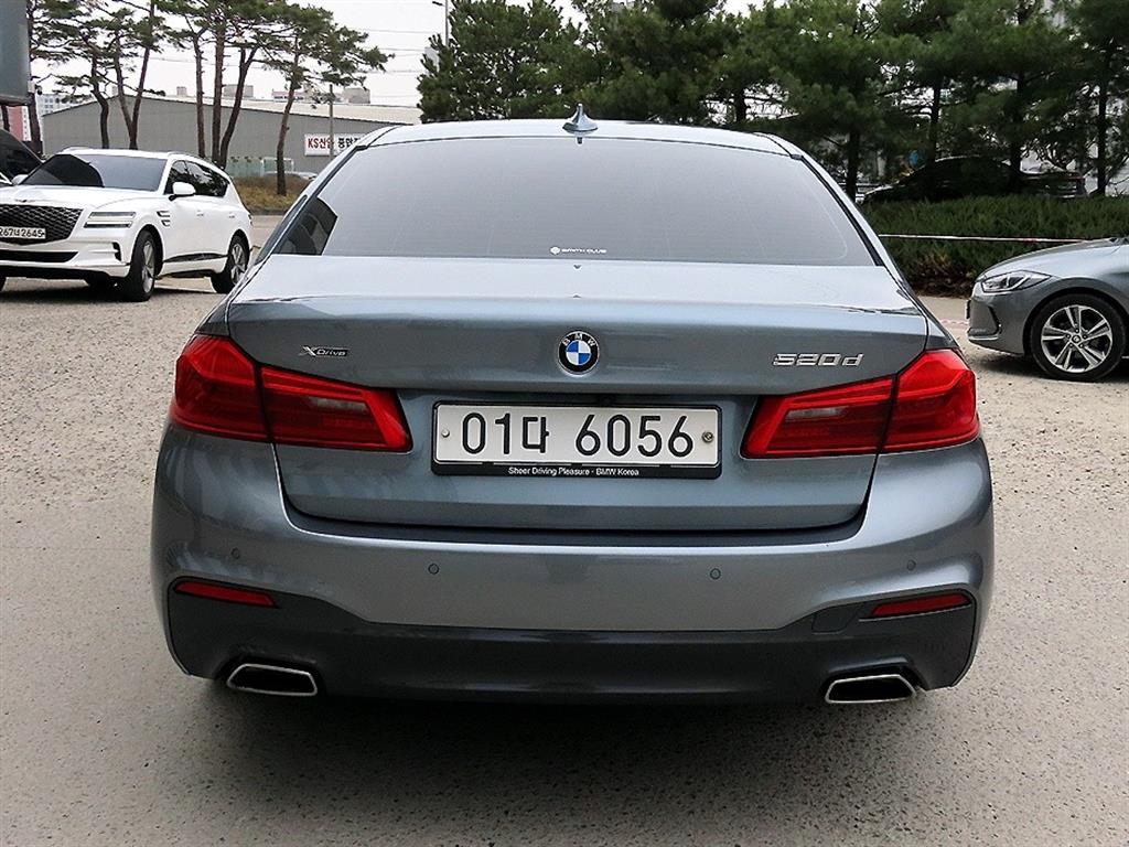 BMW 5 Series - Vista 4