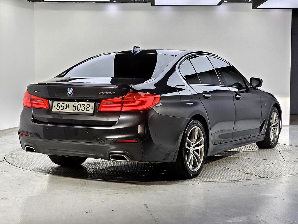 BMW 5 Series - Vista 4