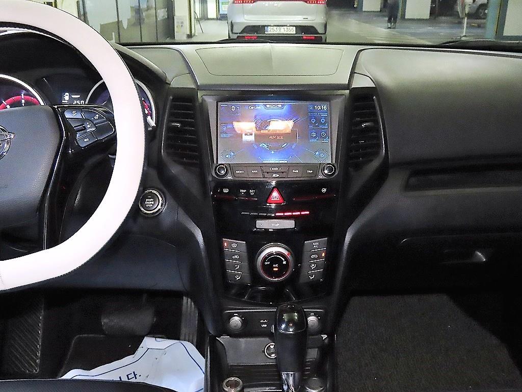 Ssangyong Tivoli - Vista 11