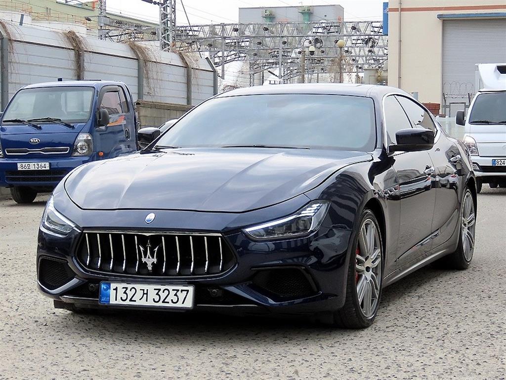 Maserati Ghibli - Vista 2