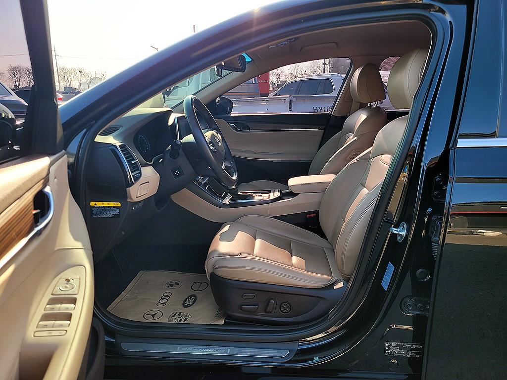 HYUNDAI Grandeur - Vista 6