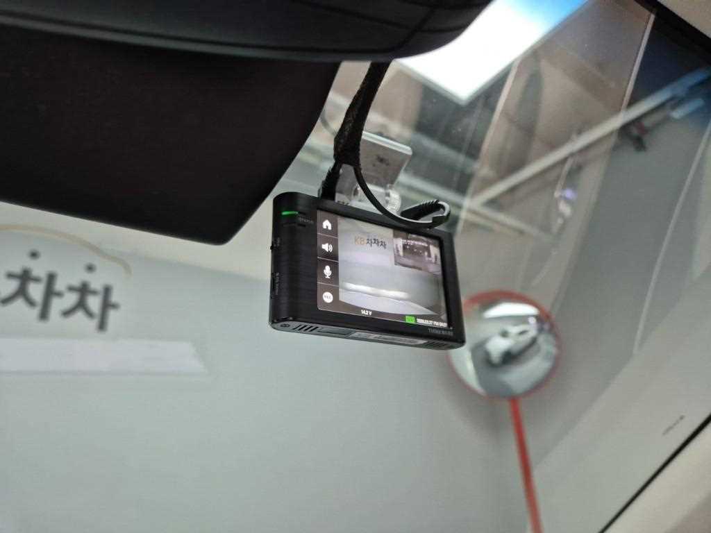 Genesis GV70 2021 Blanco - Importación desde Corea - HF Imports Iquique - Foto 16