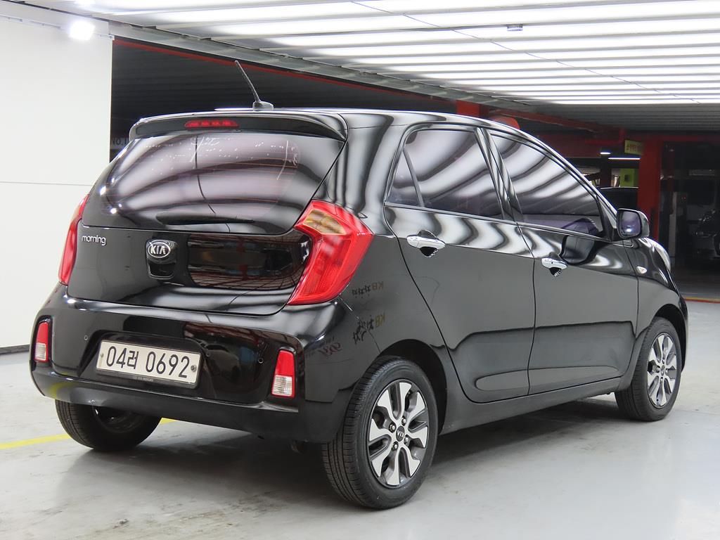 KIA Morning - Vista 4