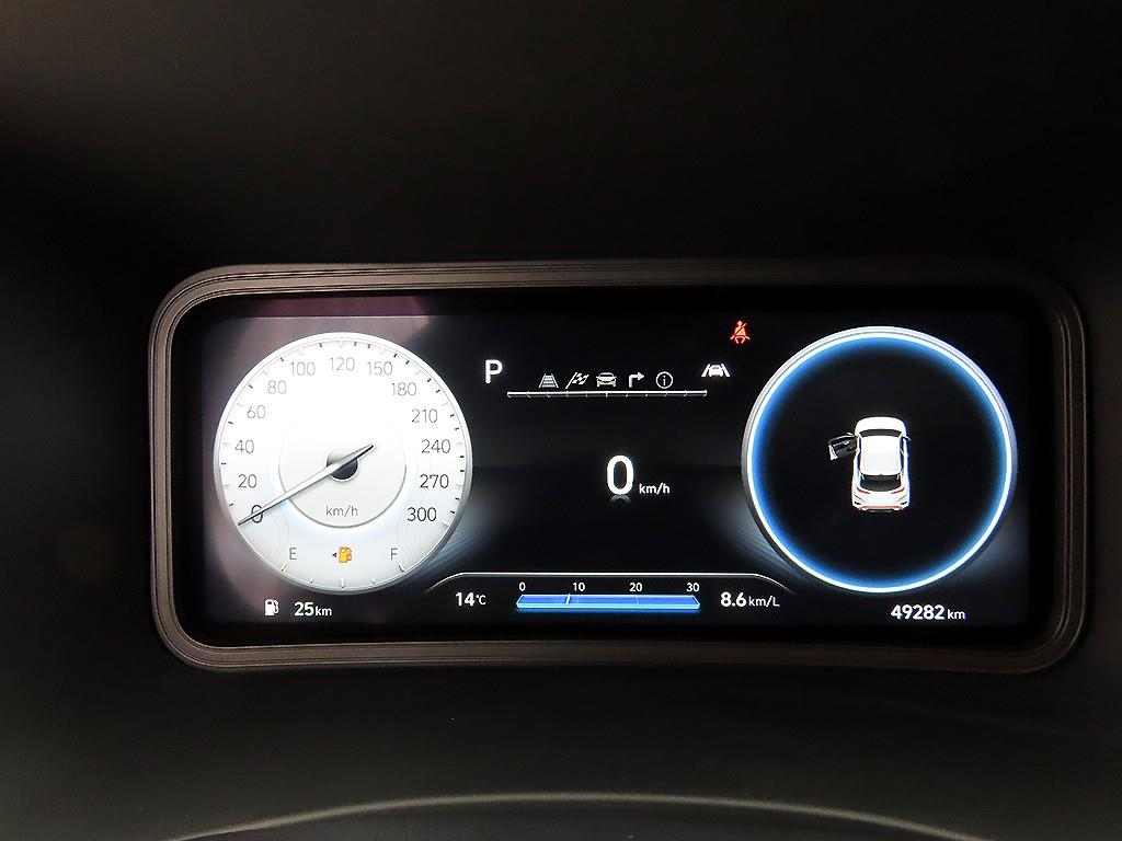 HYUNDAI Kona - Vista 9