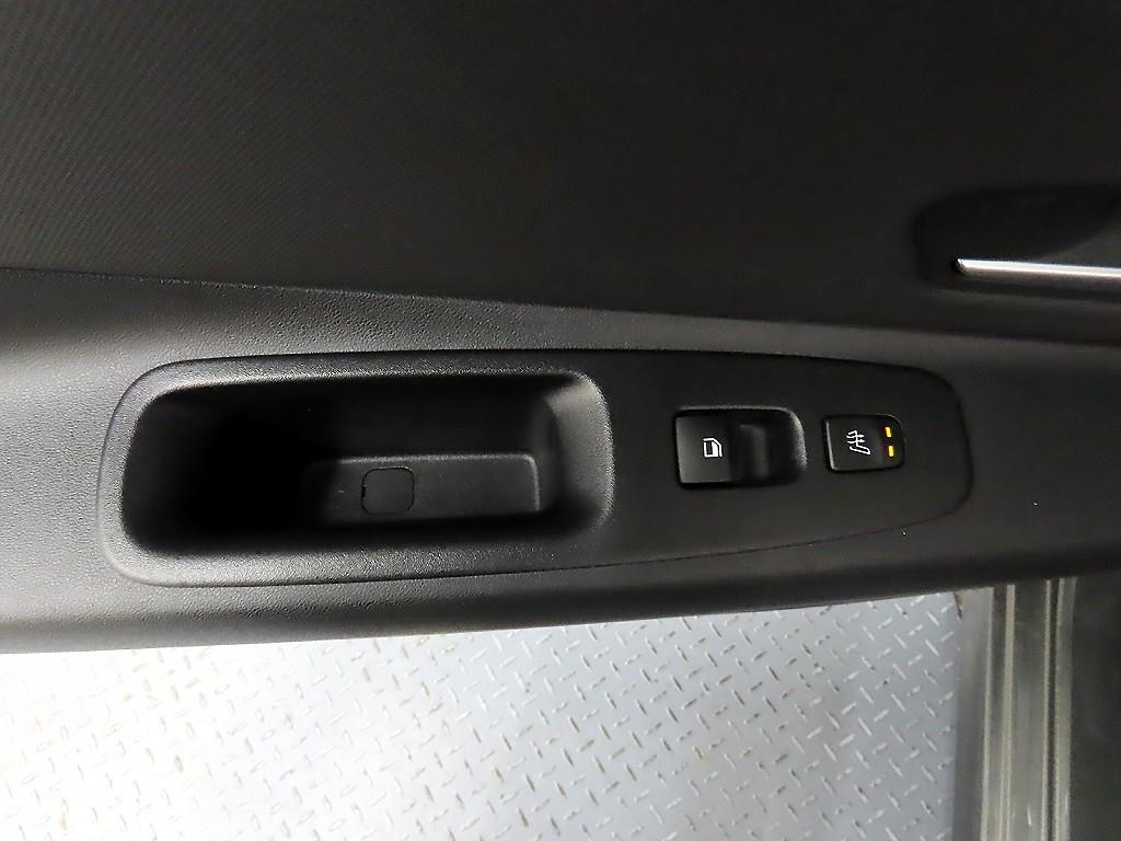 HYUNDAI Avante - Vista 12