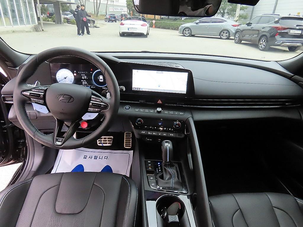 HYUNDAI Avante - Vista 7