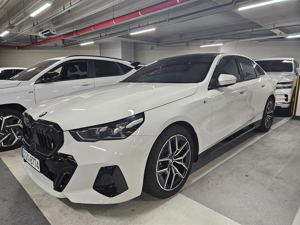 BMW 5 Series 2025 Blanco - Importación desde Corea - HF Imports Iquique - Foto 1