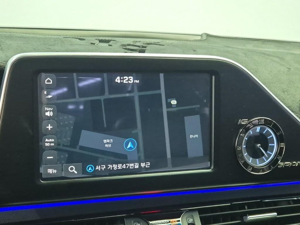 HYUNDAI Grandeur - Vista 7