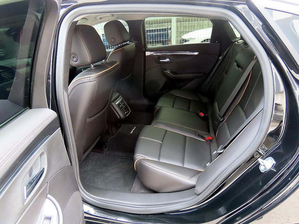 Chevrolet Impala - Vista 6