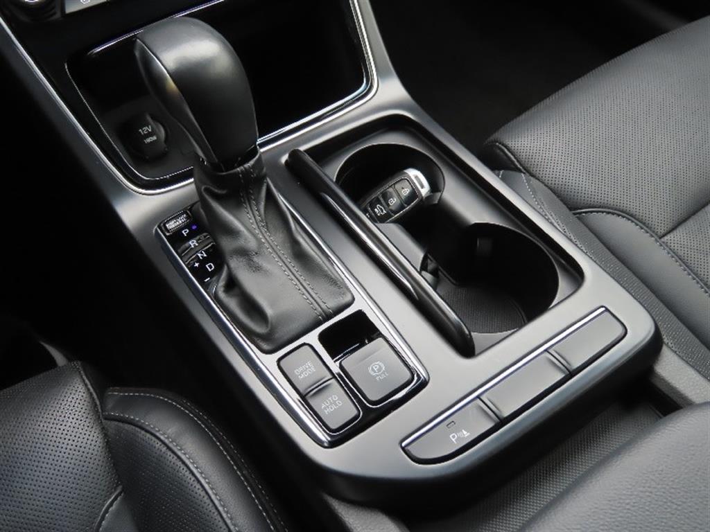 HYUNDAI Grandeur - Vista 11