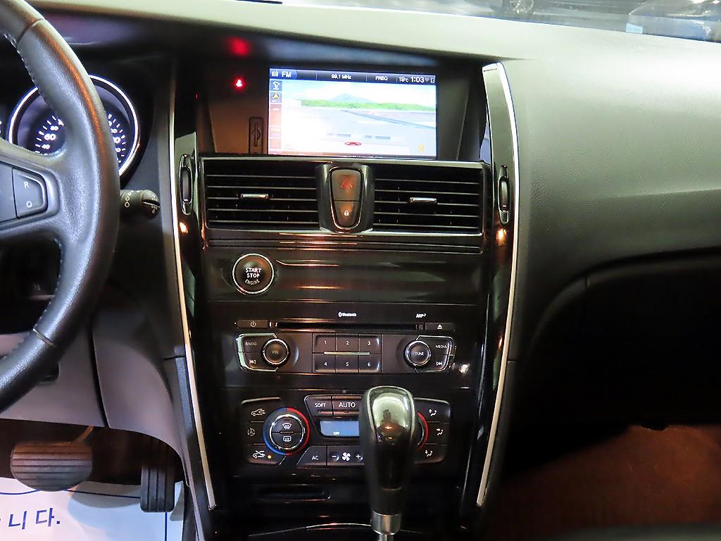 SAMSUNG SM7 - Vista 11