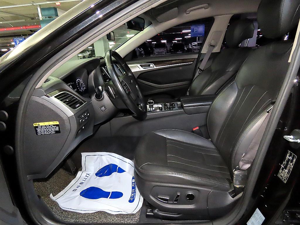 Genesis G80 - Vista 6