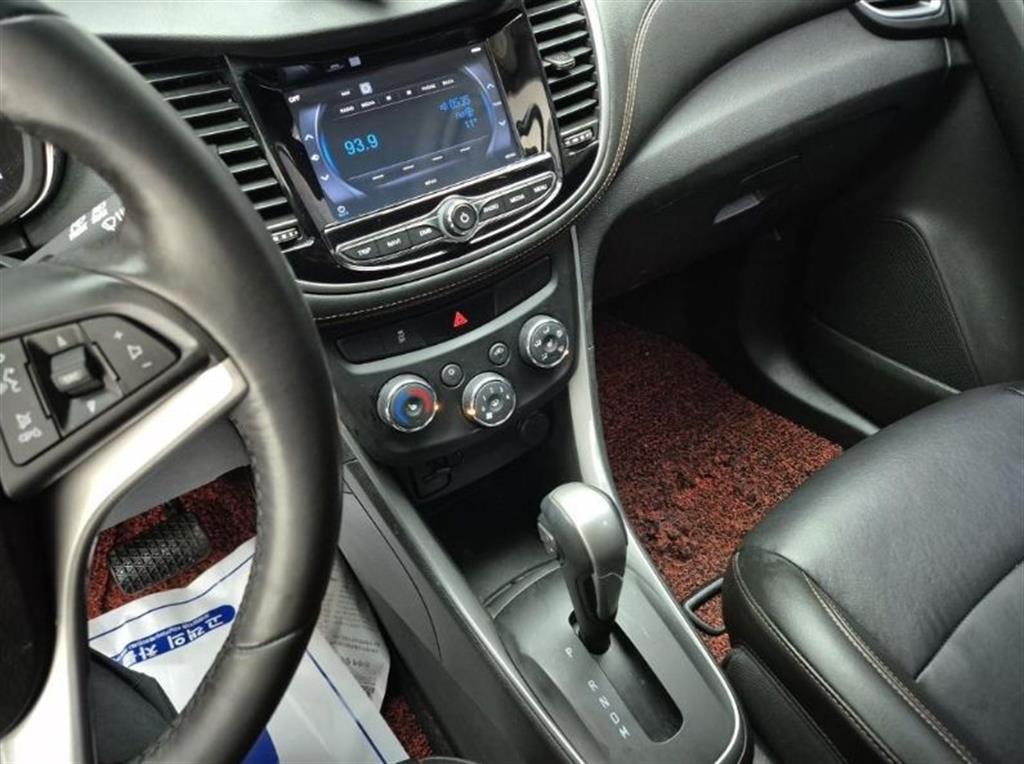 Chevrolet Trax - Vista 10