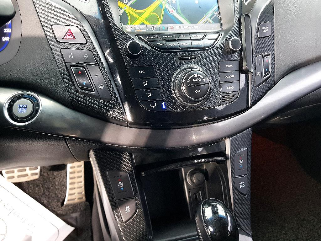 HYUNDAI i40 - Vista 12