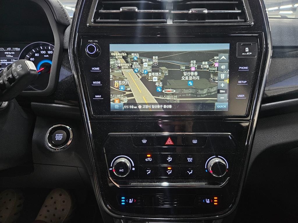 Ssangyong Tivoli - Vista 12